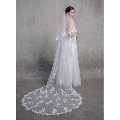 Two-tier Lace Applique Edge Chapel Bridal Veils With Lace