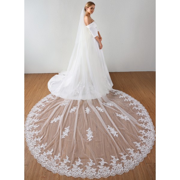 Two-tier Lace Applique Edge Cathedral Bridal Veils With Lace