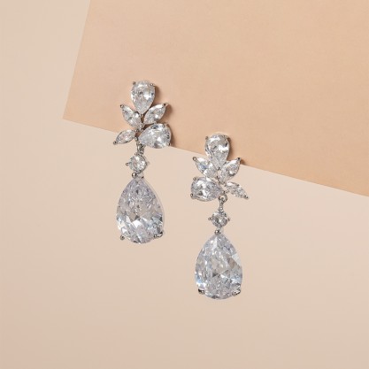 Ladies' Exquisite Alloy With Irregular Rhinestone Earrings