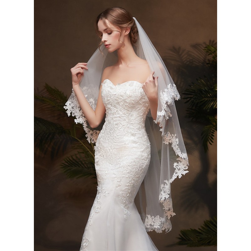 Two-tier Lace Applique Edge Fingertip Bridal Veils With Lace