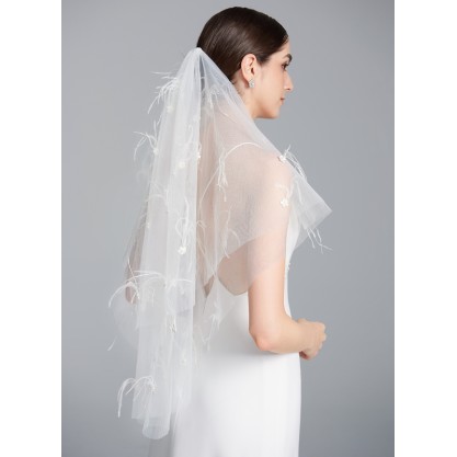 One-tier Cut Edge Fingertip Bridal Veils With Lace