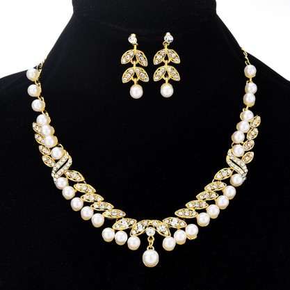 Ladies'/Couples' Elegant/Beautiful/Fashionable/Classic/Simple Alloy With Irregular Pearl Jewelry Sets