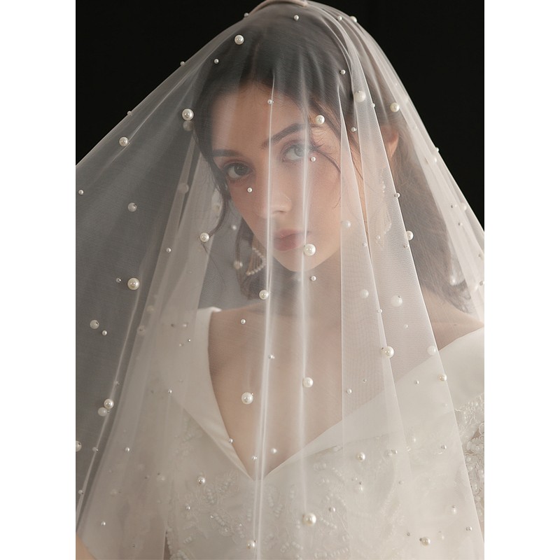 Two-tier Lace Applique Edge Fingertip Bridal Veils With Beading