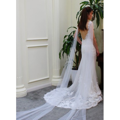 One-tier Cut Edge Chapel Bridal Veils With Lace